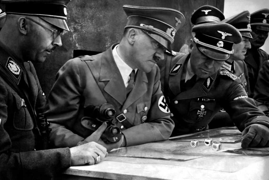 http://i1083.photobucket.com/albums/j383/DiederC/hitlerdice.jpg