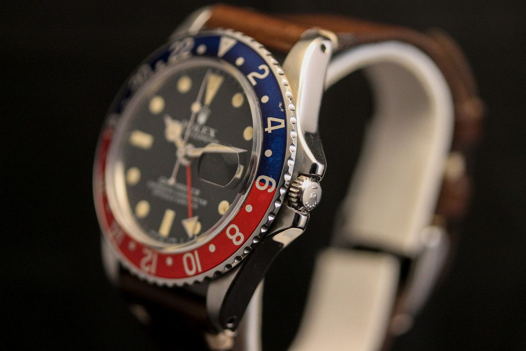 Rolex_GMT_Master_1675-1967_crown_1024x1024_zpssahdvdbd.jpg