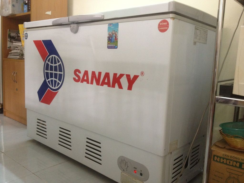 Tủ lạnh Panasonic 300 L và tủ đông Sanaky 350 L - 9