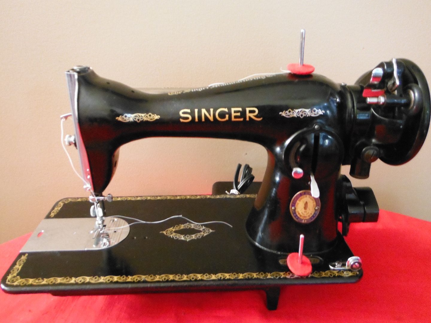 Singer 15-91 industrial strength HEAVY DUTY sewing machine LEATHER 1948