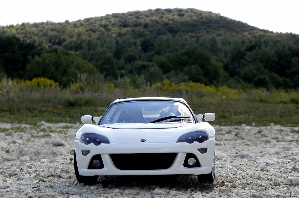 http://i1083.photobucket.com/albums/j395/gregory225/Lotus%20Europa%20S/34.jpg