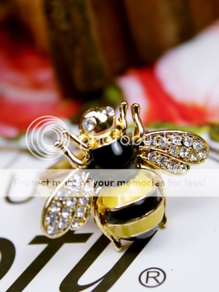 New Exquisite Lovely Rhinestone Bee Design Ring For Young r392  